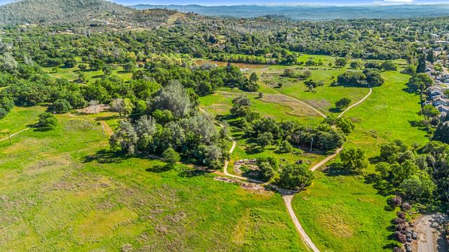 3000 Alexandrite Dr, Rescue, CA 95672