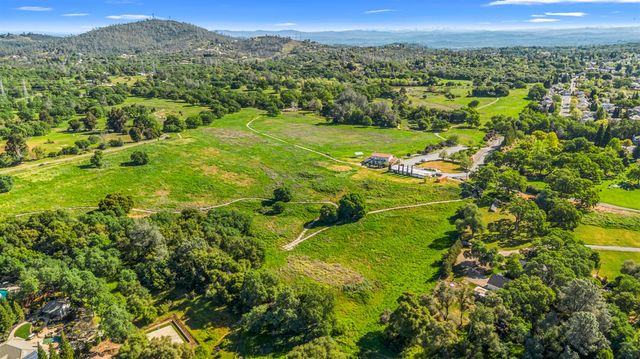 3000 Alexandrite Dr, Rescue, CA 95672