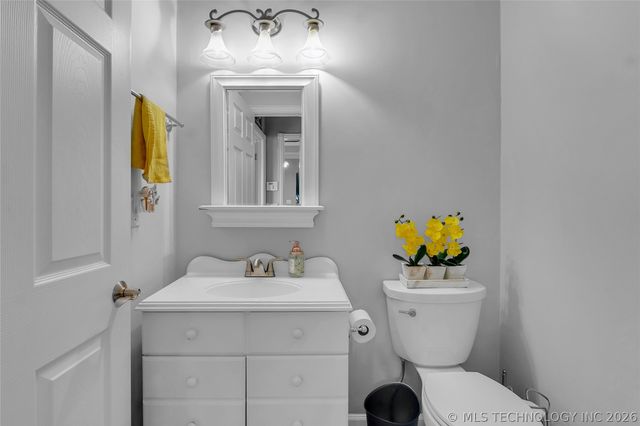 7045 S 369th East Avenue, Broken Arrow, OK 74014