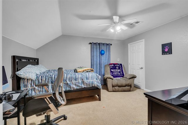 7045 S 369th East Avenue, Broken Arrow, OK 74014