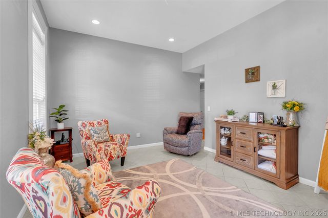 7045 S 369th East Avenue, Broken Arrow, OK 74014