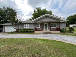 751 E Cooper Street, Van Alstyne, TX 75495