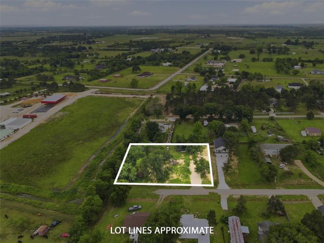 736 & 740 Azalea St, Prairie View, TX 77484