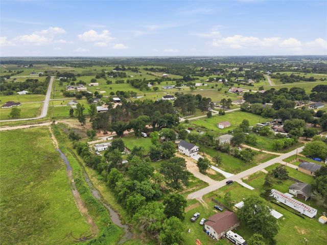 736 & 740 Azalea St, Prairie View, TX 77484