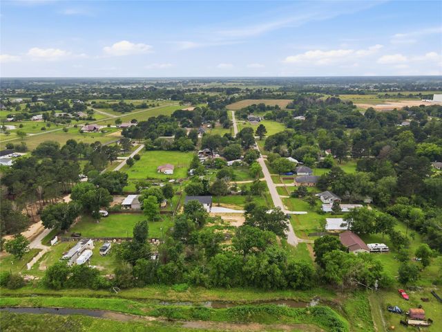 736 & 740 Azalea St, Prairie View, TX 77484