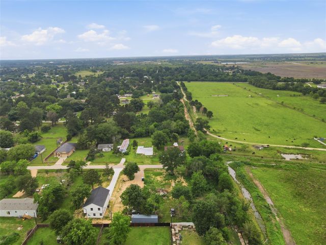736 & 740 Azalea St, Prairie View, TX 77484