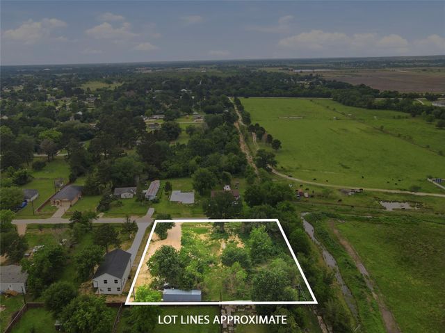 736 & 740 Azalea St, Prairie View, TX 77484