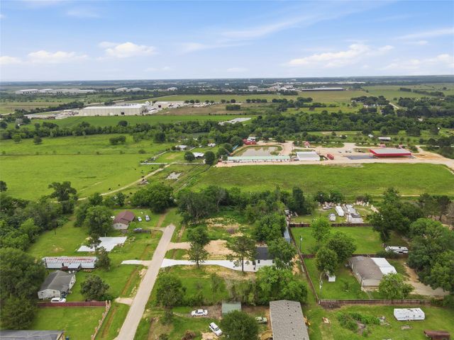736 & 740 Azalea St, Prairie View, TX 77484