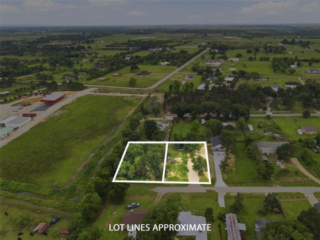 736 & 740 Azalea St, Prairie View, TX 77484
