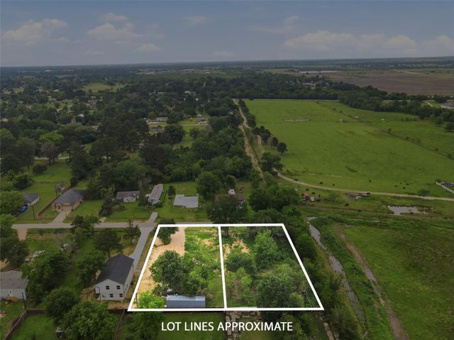 736 & 740 Azalea St, Prairie View, TX 77484