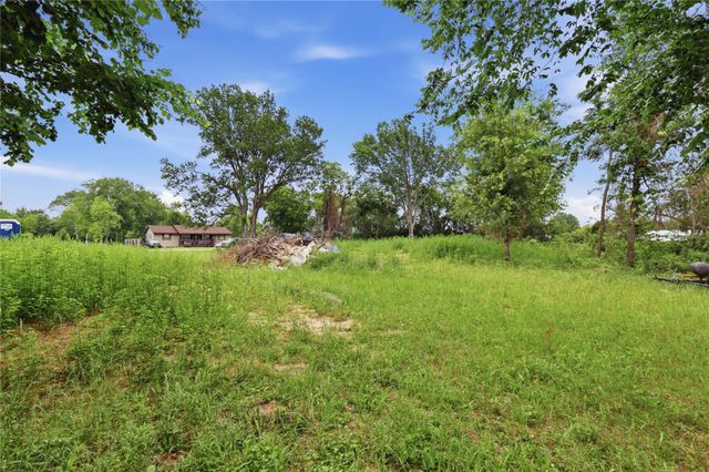 736 & 740 Azalea St, Prairie View, TX 77484
