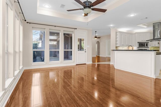 110 Wick Willow Drive, Montgomery, TX 77356