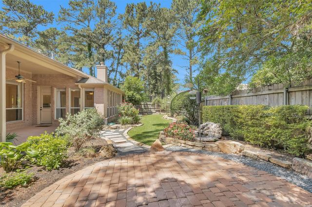 110 Wick Willow Drive, Montgomery, TX 77356