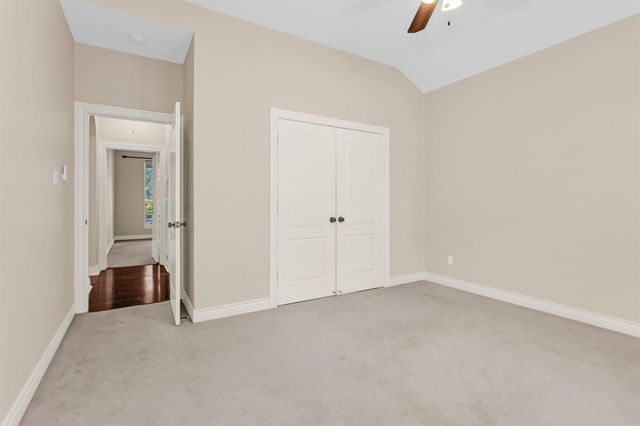 110 Wick Willow Drive, Montgomery, TX 77356