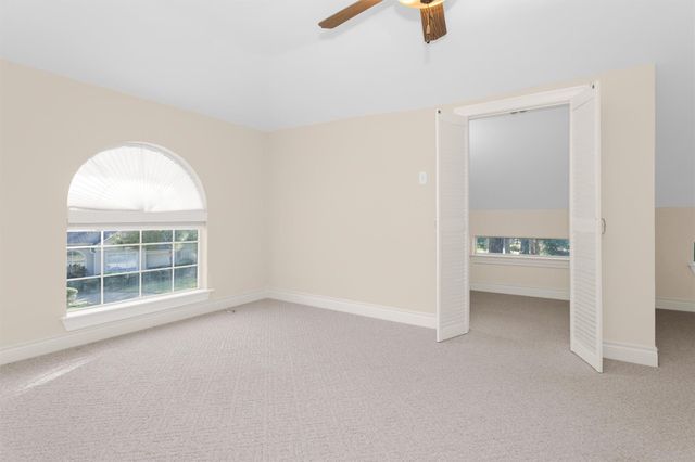 110 Wick Willow Drive, Montgomery, TX 77356