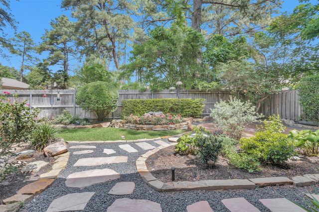 110 Wick Willow Drive, Montgomery, TX 77356