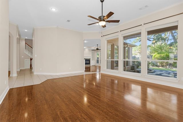 110 Wick Willow Drive, Montgomery, TX 77356