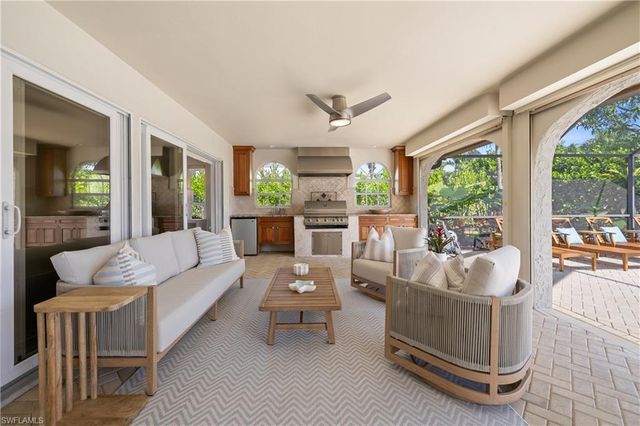 4916 Crayton RD, Naples, FL 34103