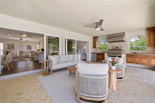 4916 Crayton RD, Naples, FL 34103