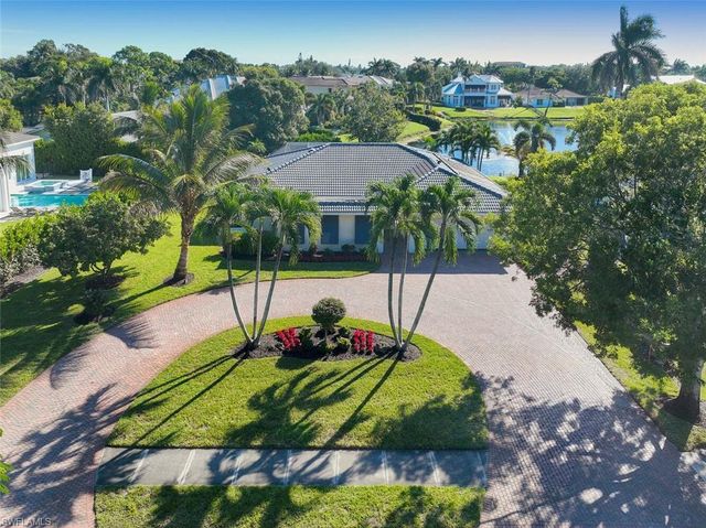 4916 Crayton RD, Naples, FL 34103