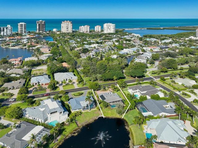 4916 Crayton RD, Naples, FL 34103