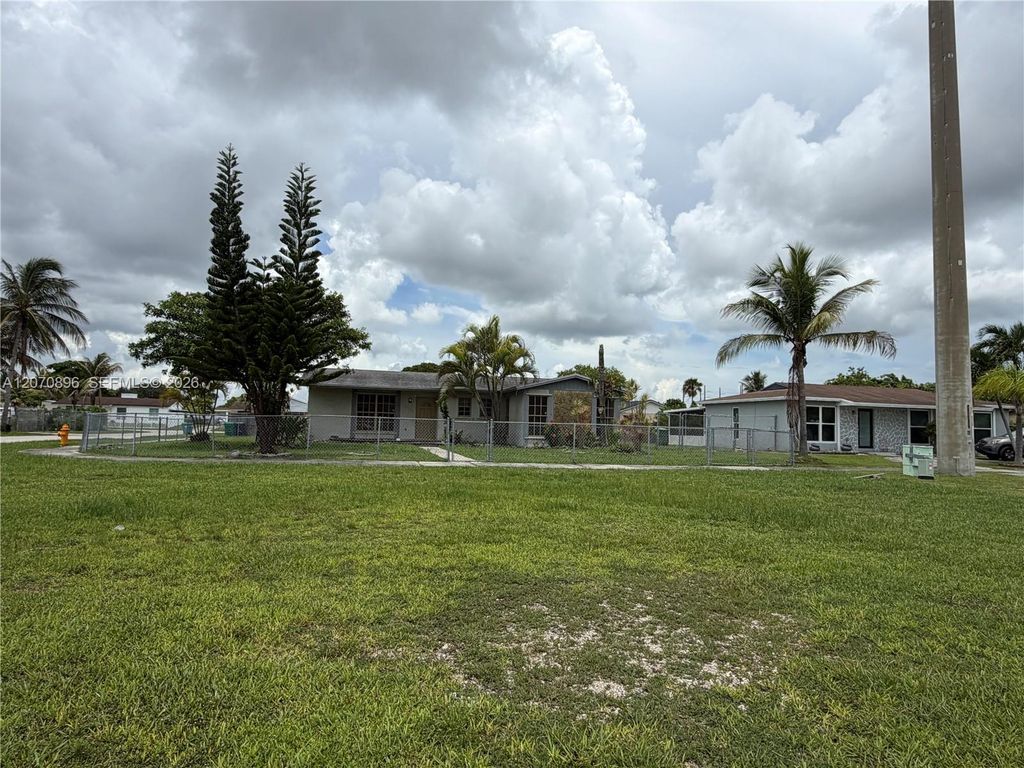 26220 SW 127th Avenue, Homestead, FL 33032