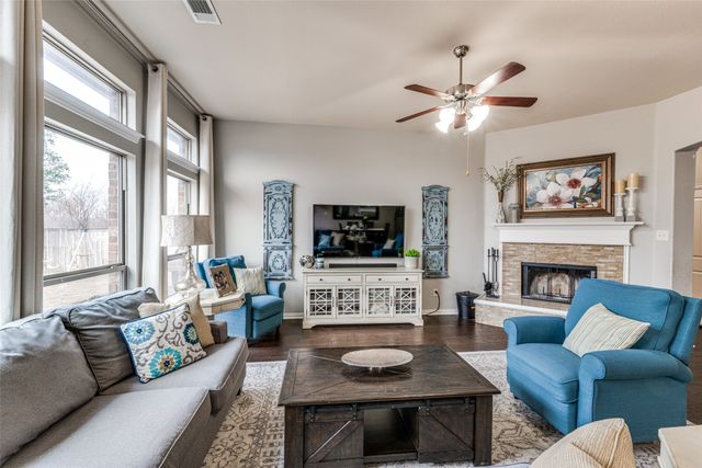 360 Falstaff Drive, Roanoke, TX 76262