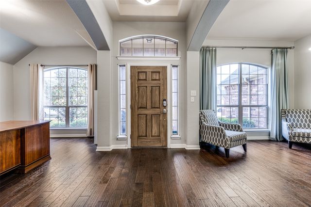 360 Falstaff Drive, Roanoke, TX 76262