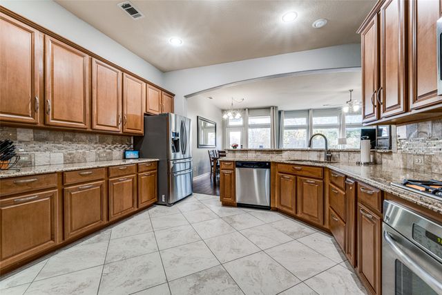 360 Falstaff Drive, Roanoke, TX 76262
