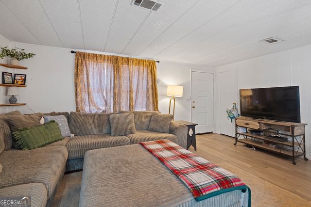 129 Woodland Drive, Gray, GA 31032