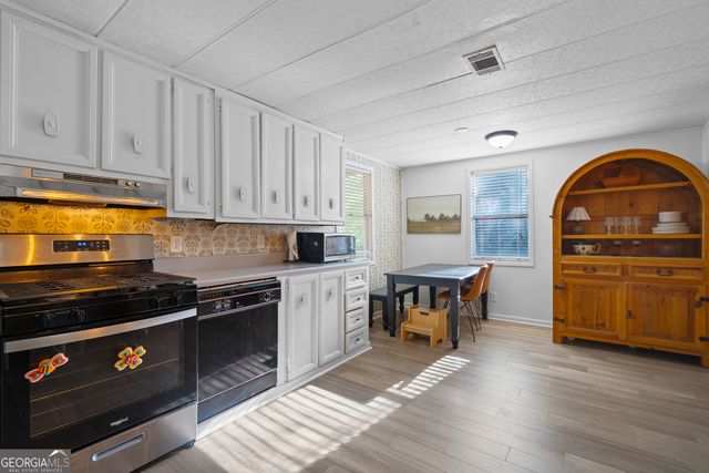 129 Woodland Drive, Gray, GA 31032