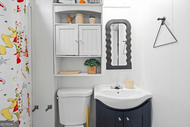 129 Woodland Drive, Gray, GA 31032