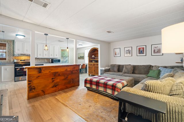 129 Woodland Drive, Gray, GA 31032