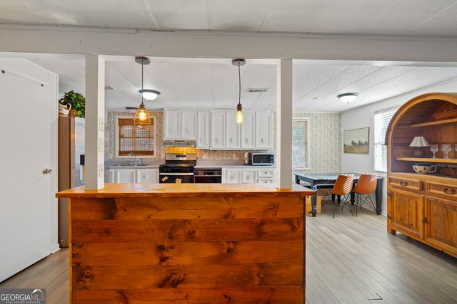 129 Woodland Drive, Gray, GA 31032