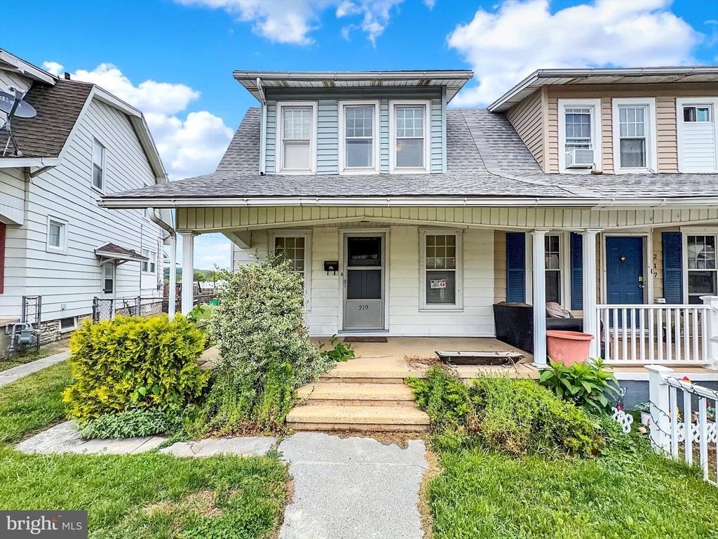 219 N HARTMAN ST, York, PA 17403