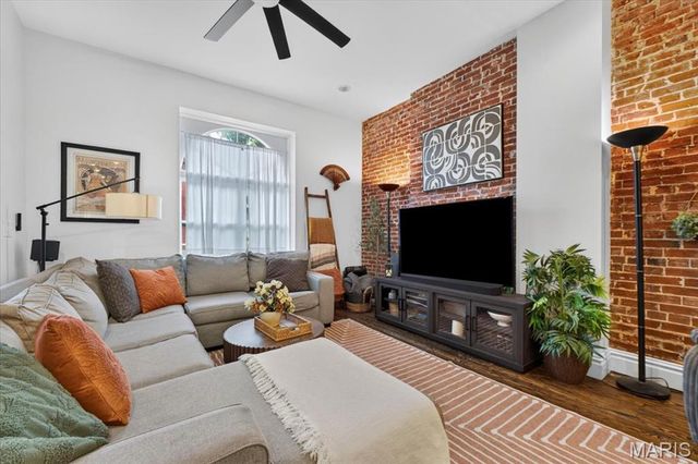 3237 California Avenue, St Louis, MO 63118