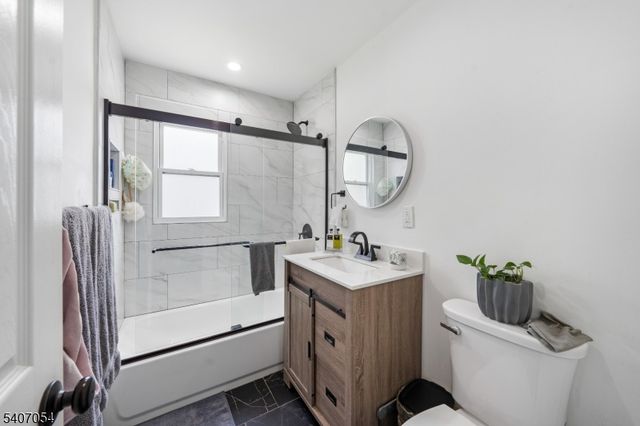 25 Evelyn Ct, Maplewood Twp., NJ 07040