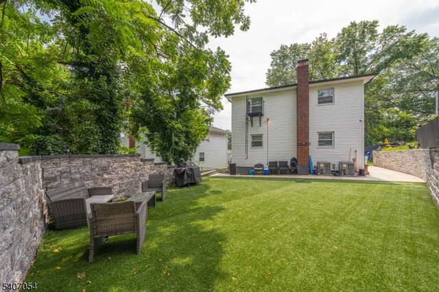 25 Evelyn Ct, Maplewood Twp., NJ 07040