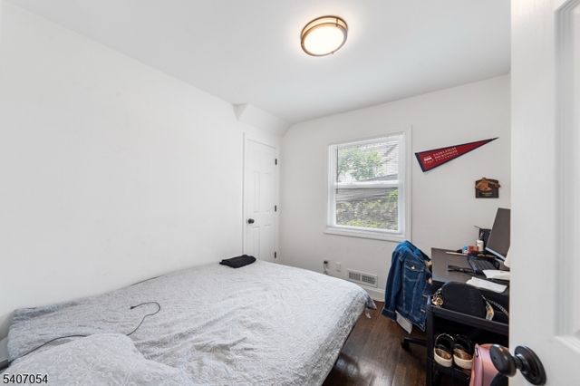 25 Evelyn Ct, Maplewood Twp., NJ 07040