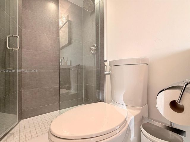 1000 W Island Boulevard 1911, Aventura, FL 33160