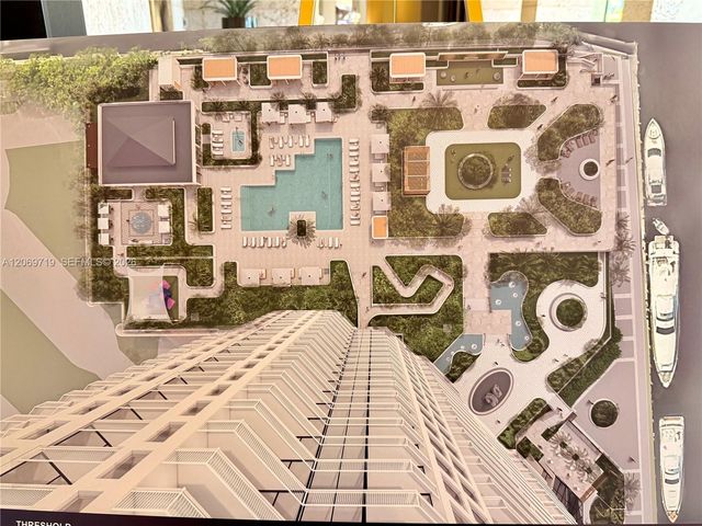 1000 W Island Boulevard 1911, Aventura, FL 33160