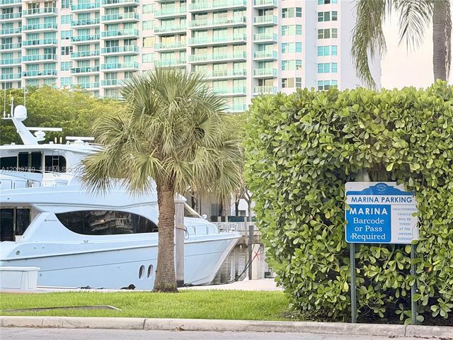 1000 W Island Boulevard 1911, Aventura, FL 33160