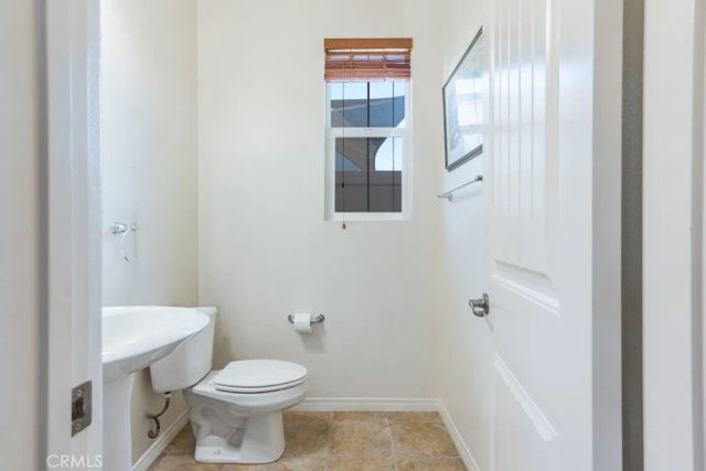 27117 Eden Court, Newhall, CA 91350