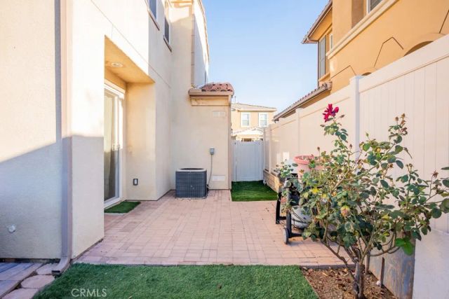 27117 Eden Court, Newhall, CA 91350