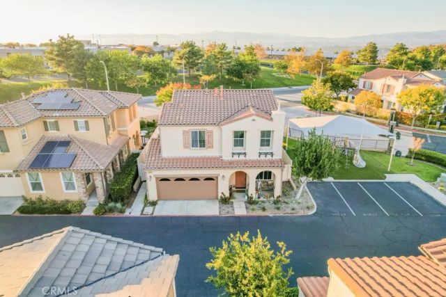 27117 Eden Court, Newhall, CA 91350