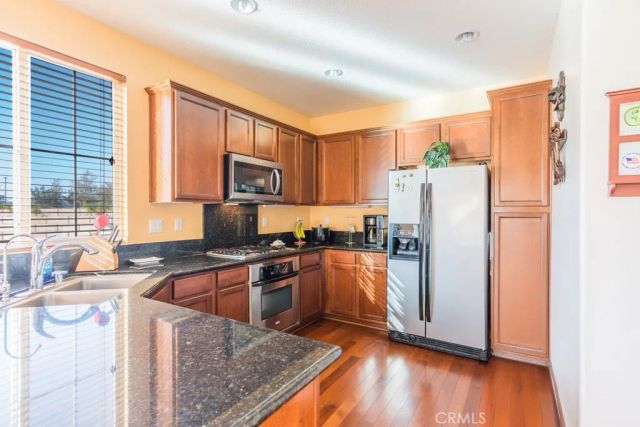 27117 Eden Court, Newhall, CA 91350