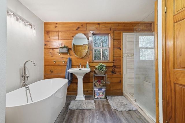 19 Blackberry Falls Lane, Ellijay, GA 30536