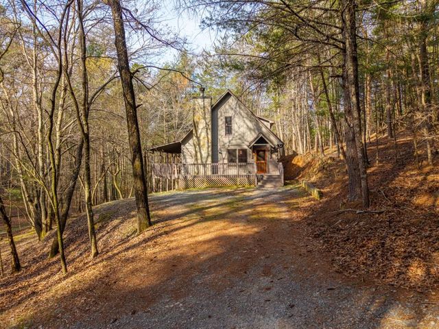 19 Blackberry Falls Lane, Ellijay, GA 30536
