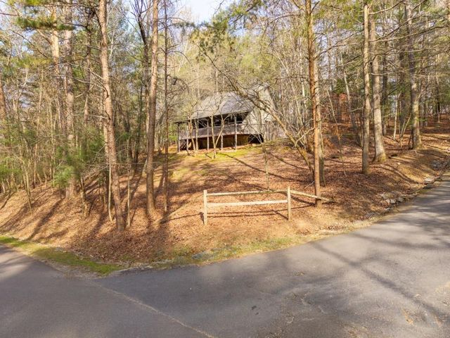 19 Blackberry Falls Lane, Ellijay, GA 30536