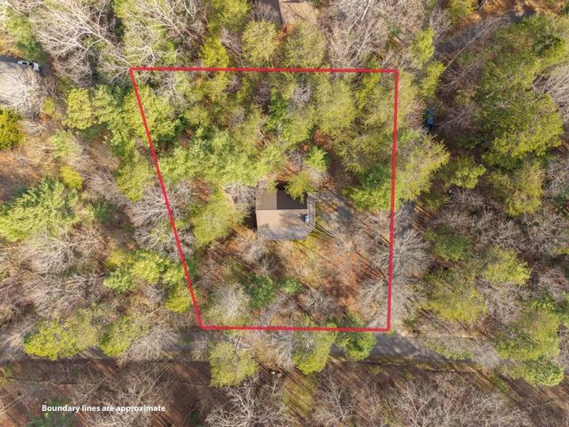 19 Blackberry Falls Lane, Ellijay, GA 30536